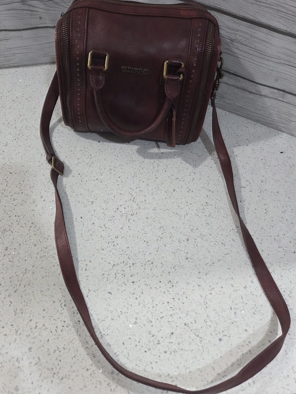 Old Trend Mini Trunk Crossbody Rusty Red - Picture 16 of 16